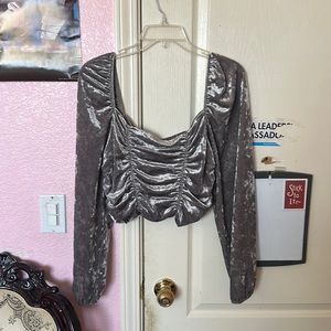 Gray Crop Top | Long Sleeves